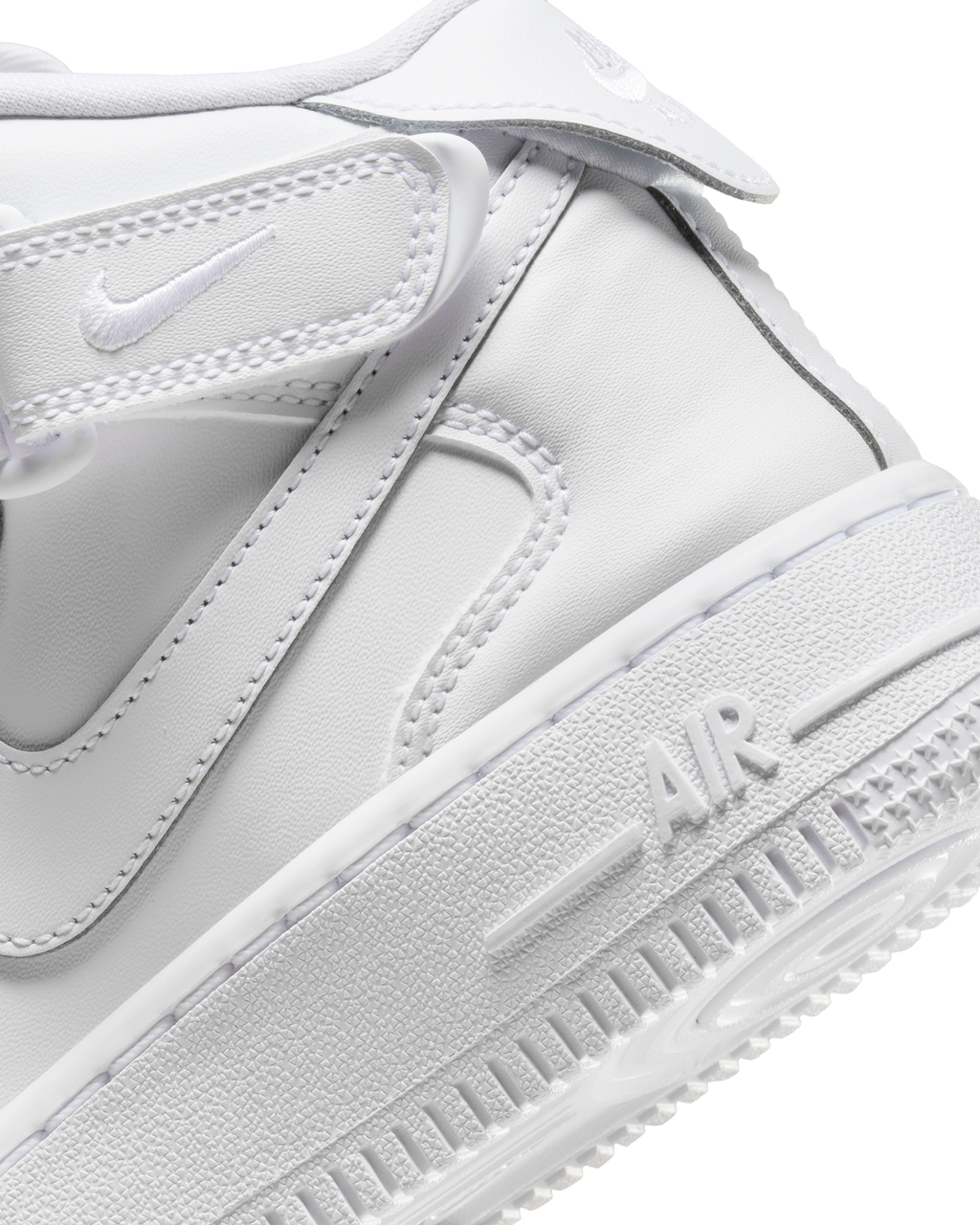 Nike Air Force 1 Mid EasyOn